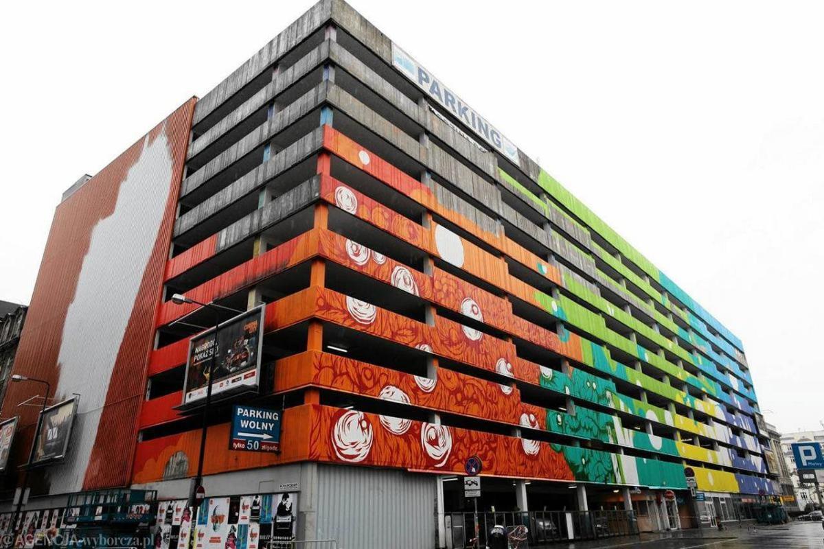 Aleje Jerozolimskie: With Free Parking *